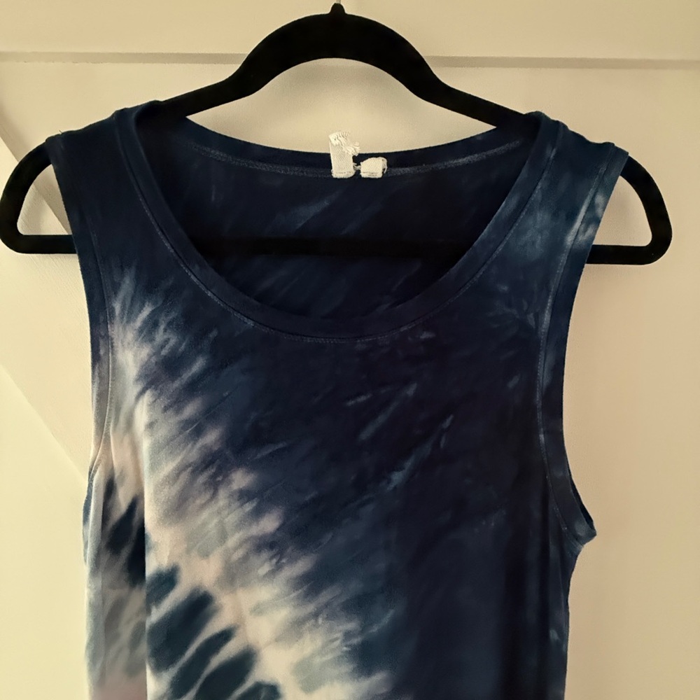 Cable & gauge Tie Dye swimsuit coverup, Size M